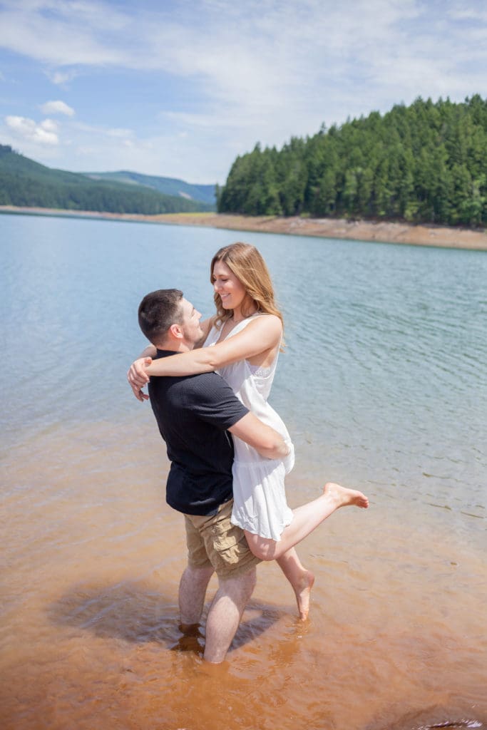 This image has an empty alt attribute; its file name is sarahtappengagementser-28-683x1024.jpg