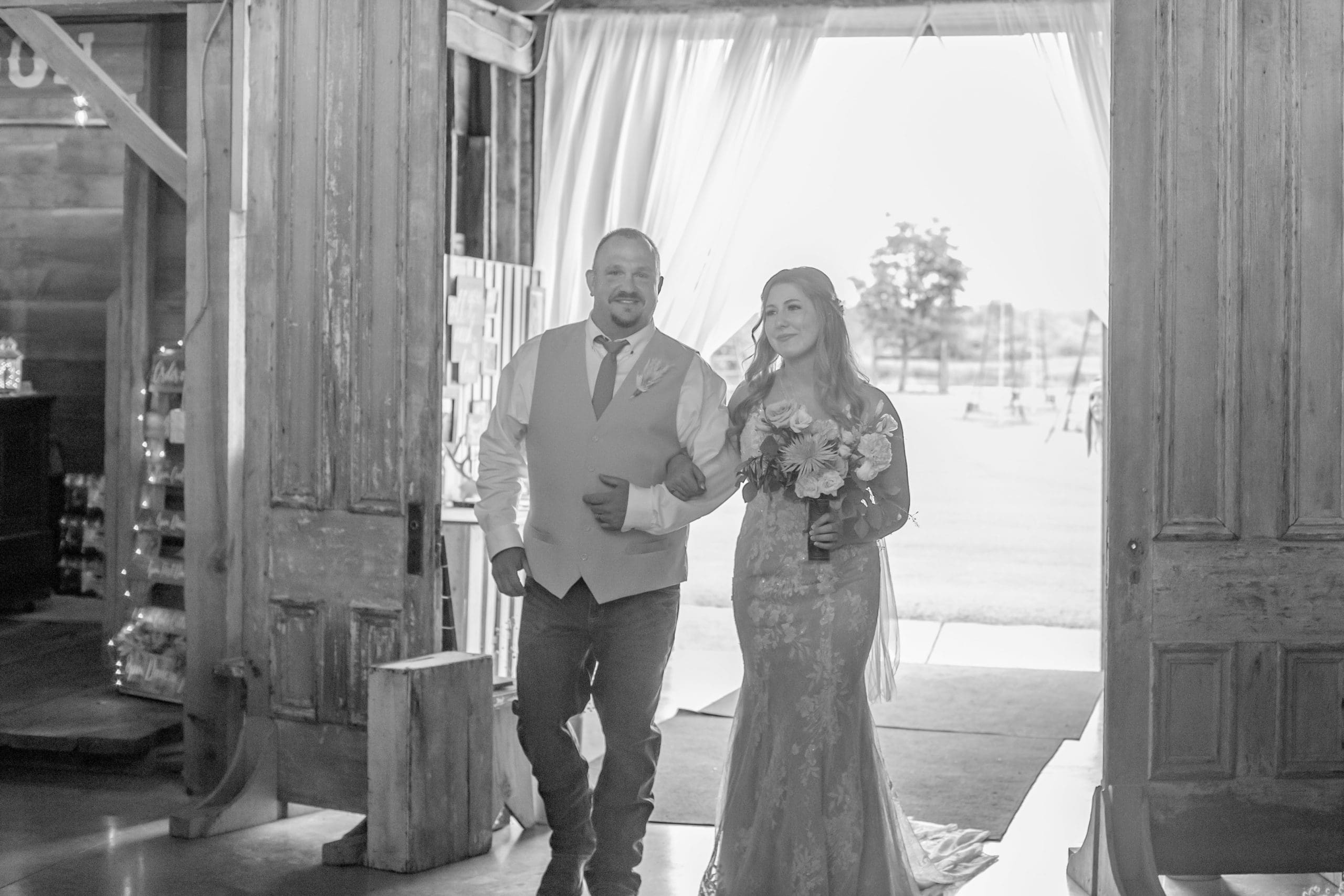 oregon barn wedding