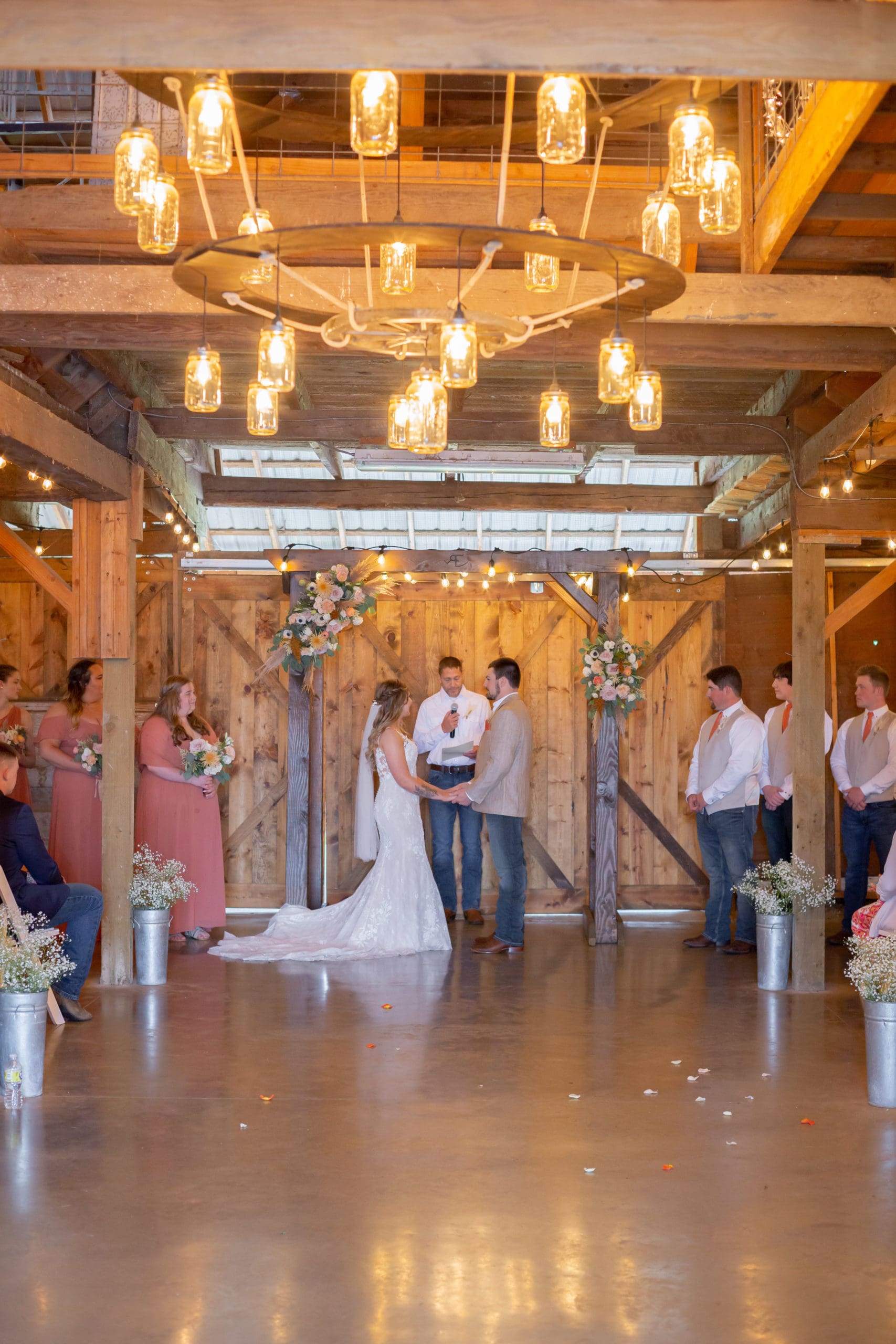oregon barn wedding