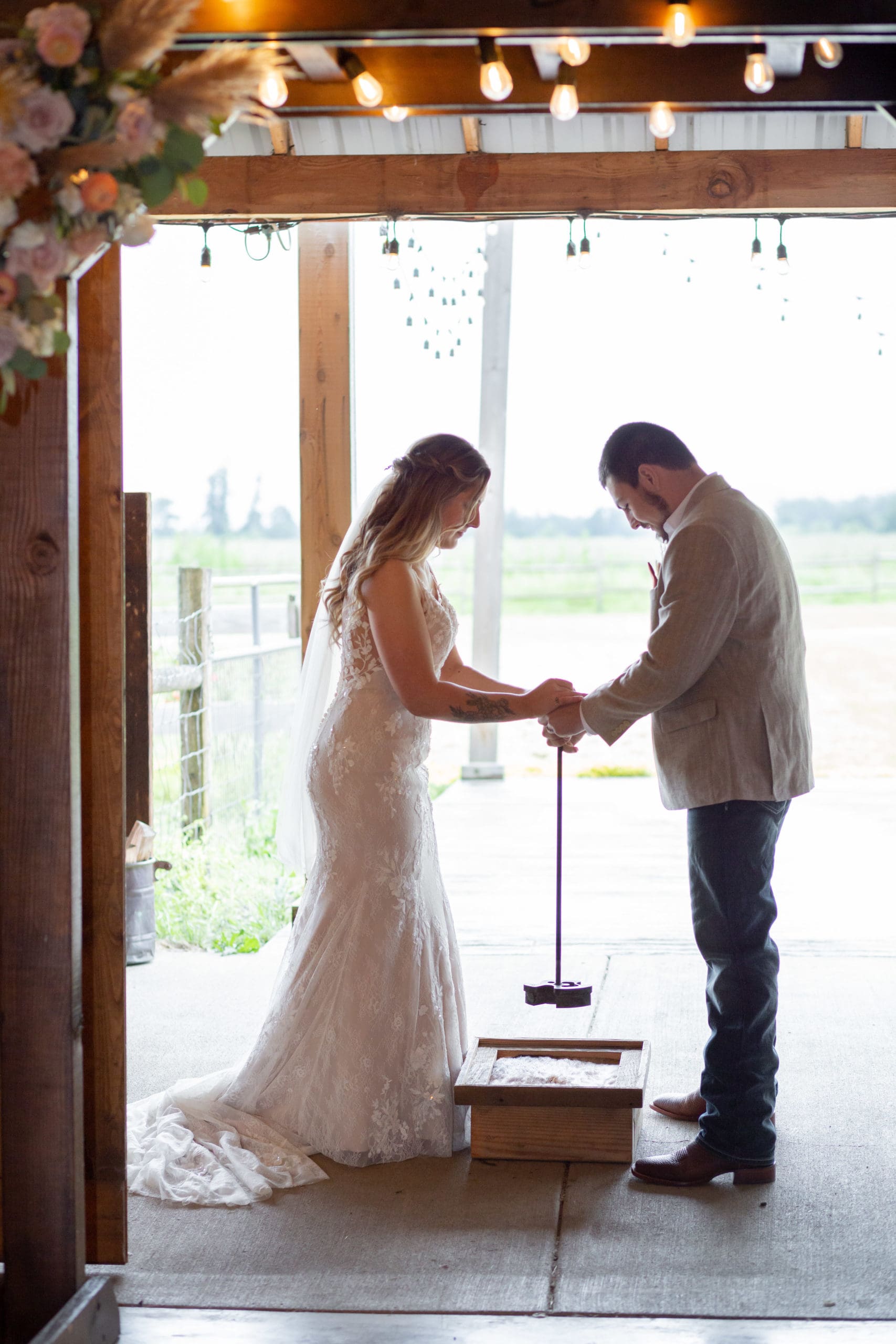 oregon barn wedding