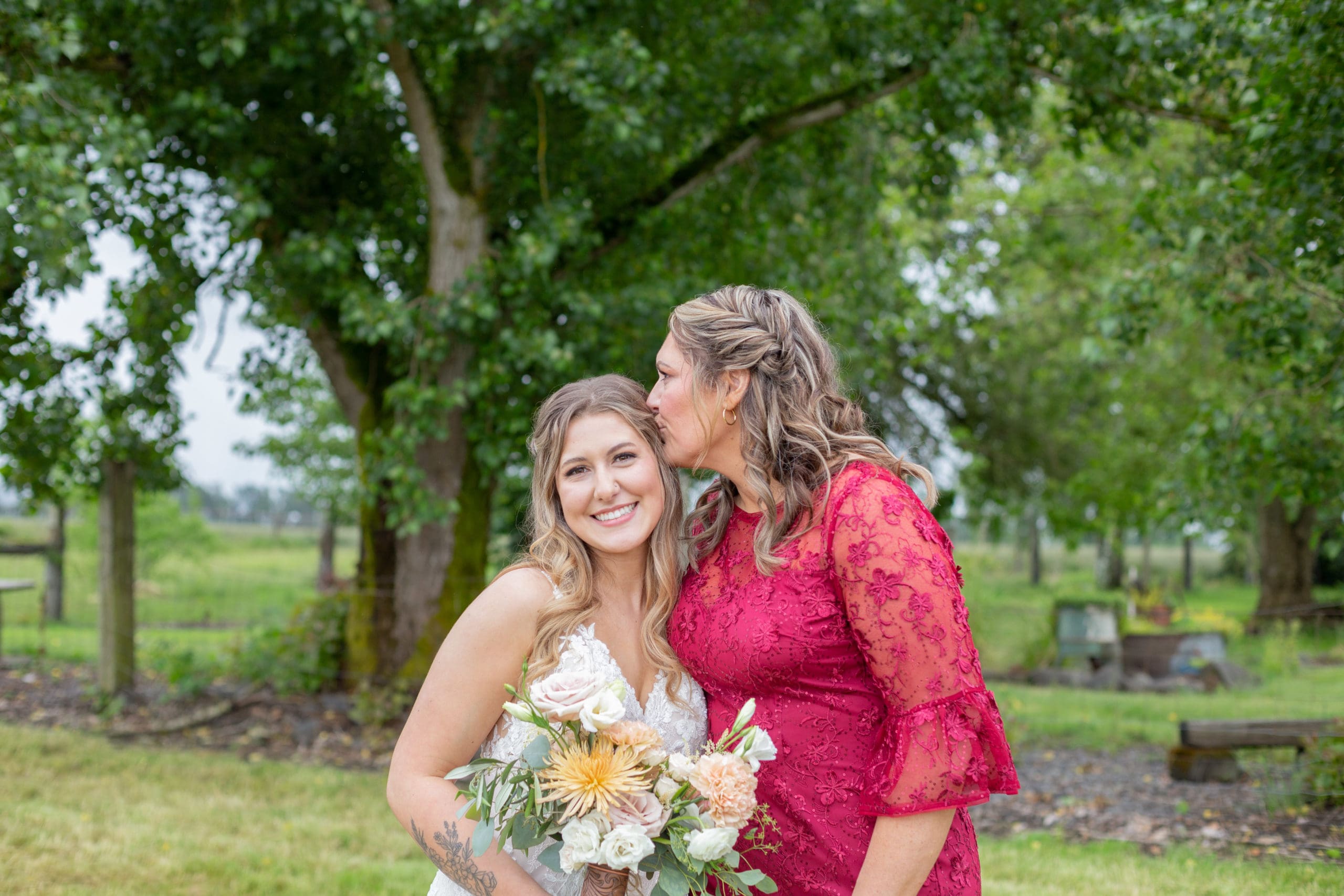 oregon barn wedding