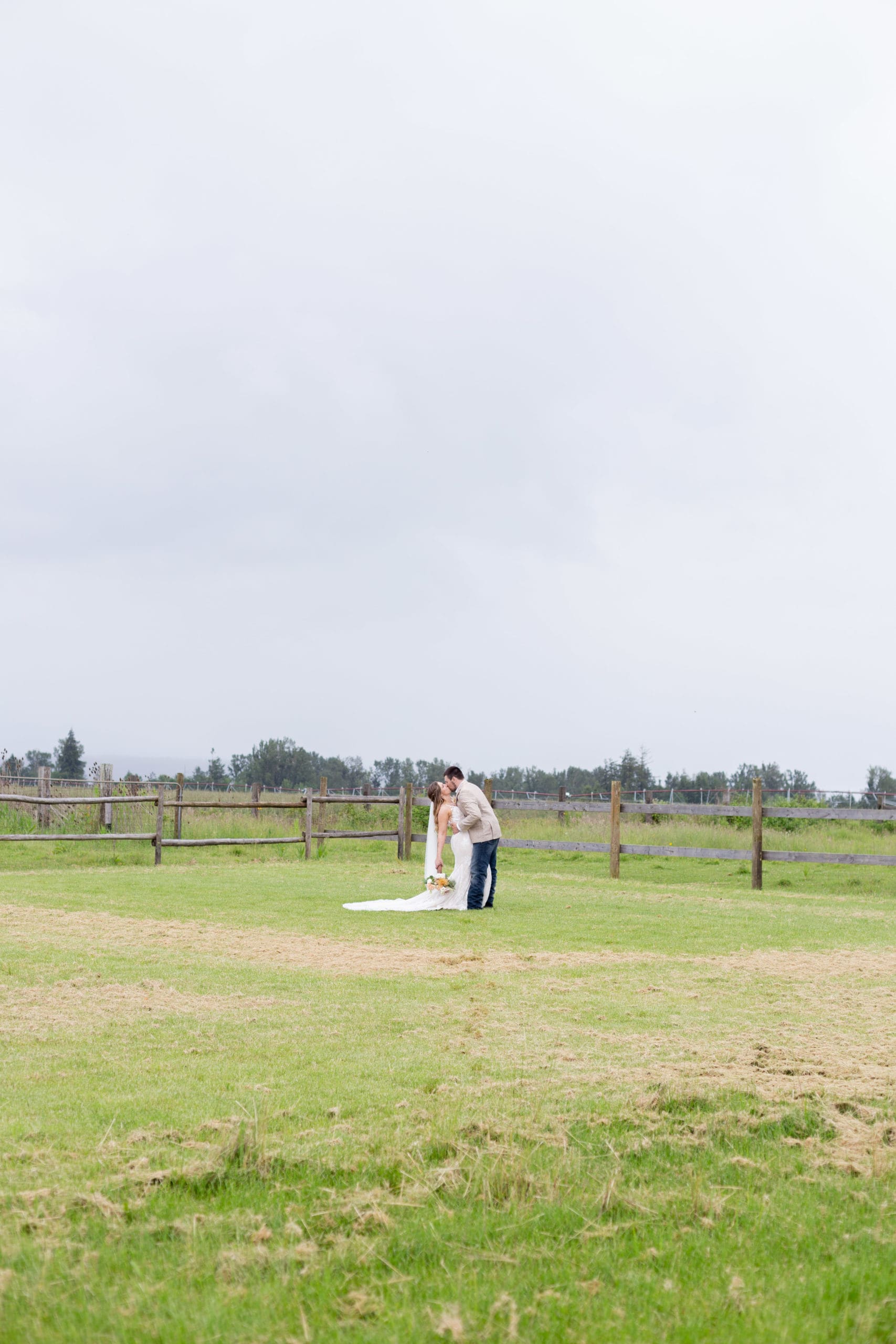 oregon barn wedding