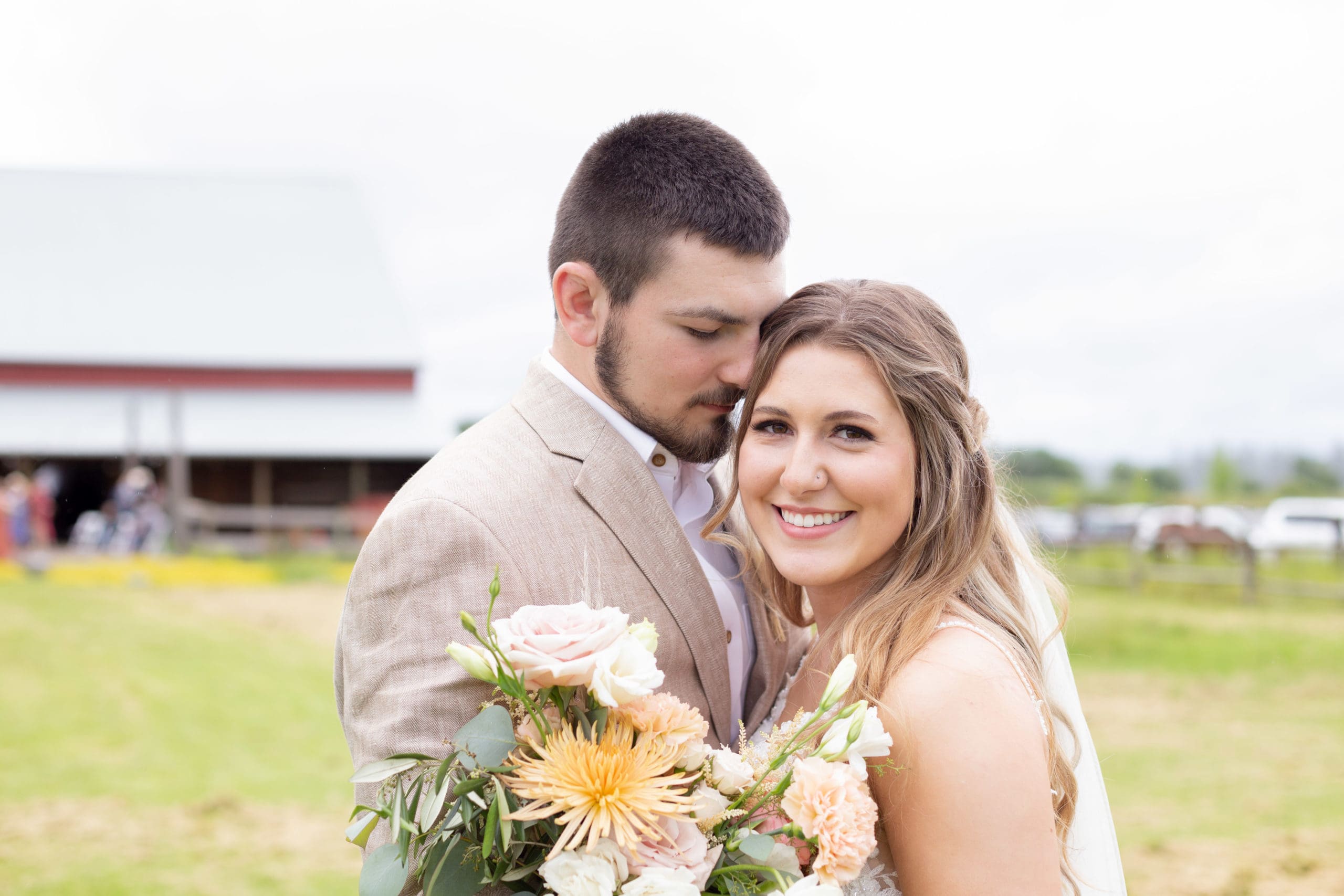oregon barn wedding