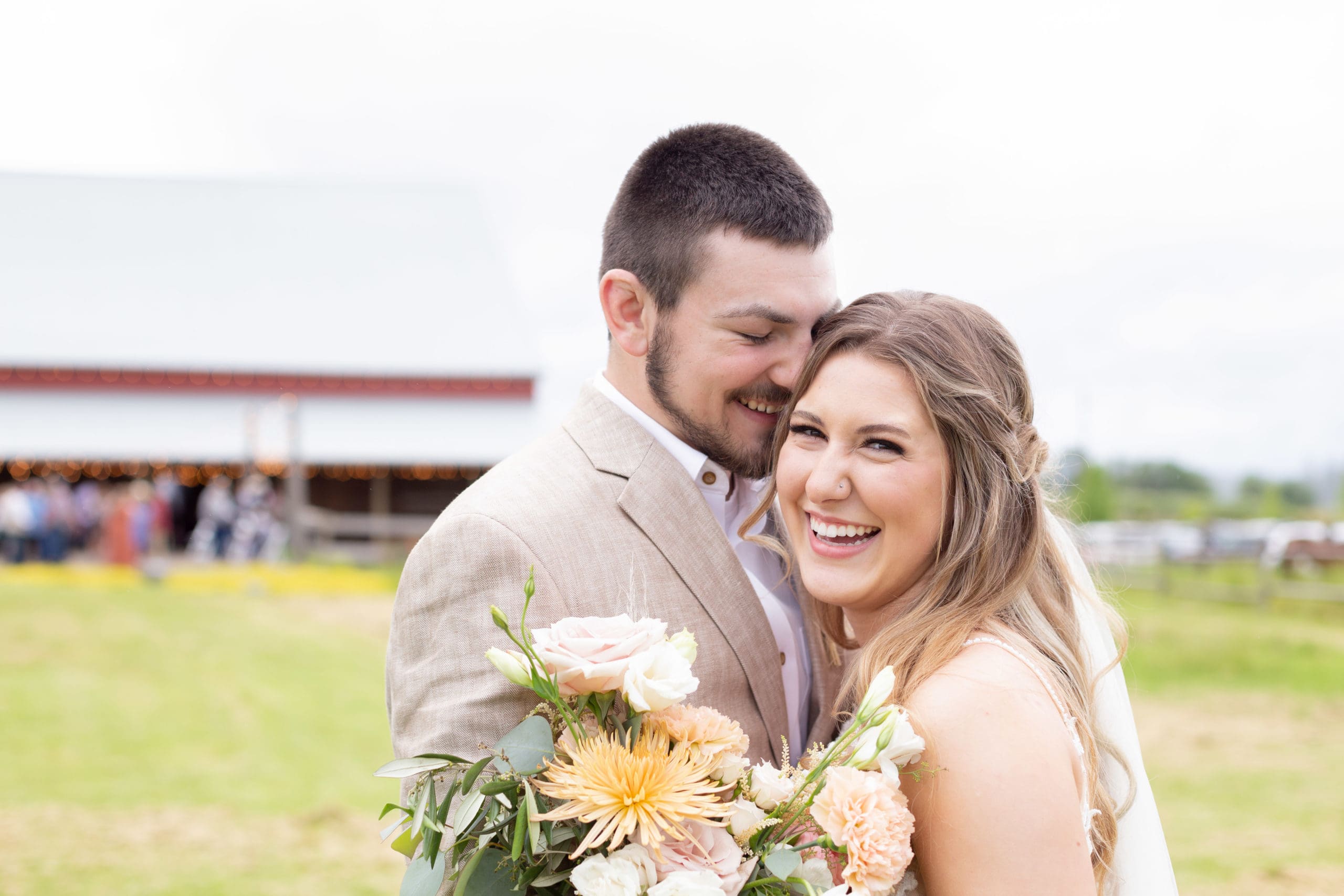 oregon barn wedding