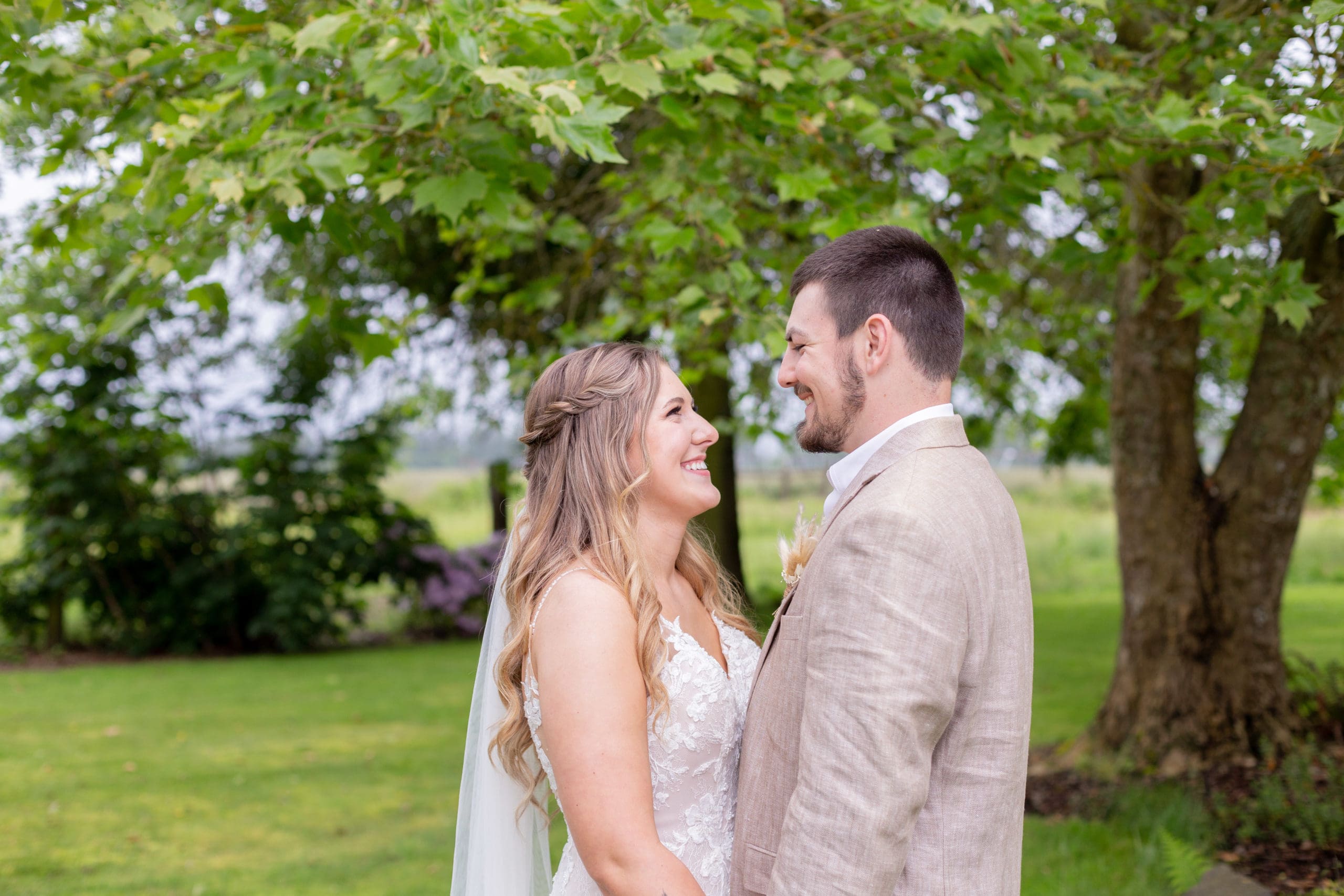 oregon barn wedding