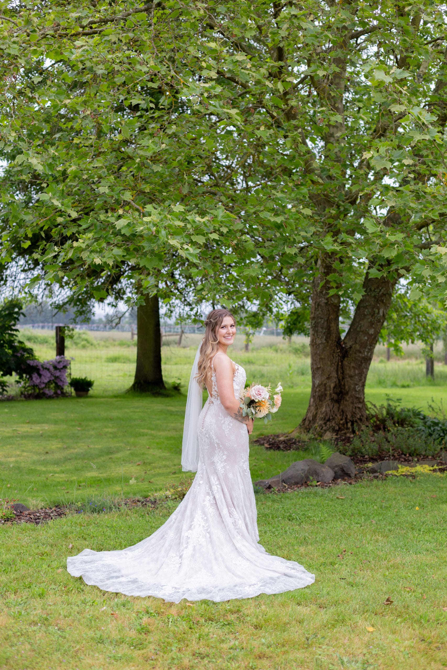 oregon barn wedding