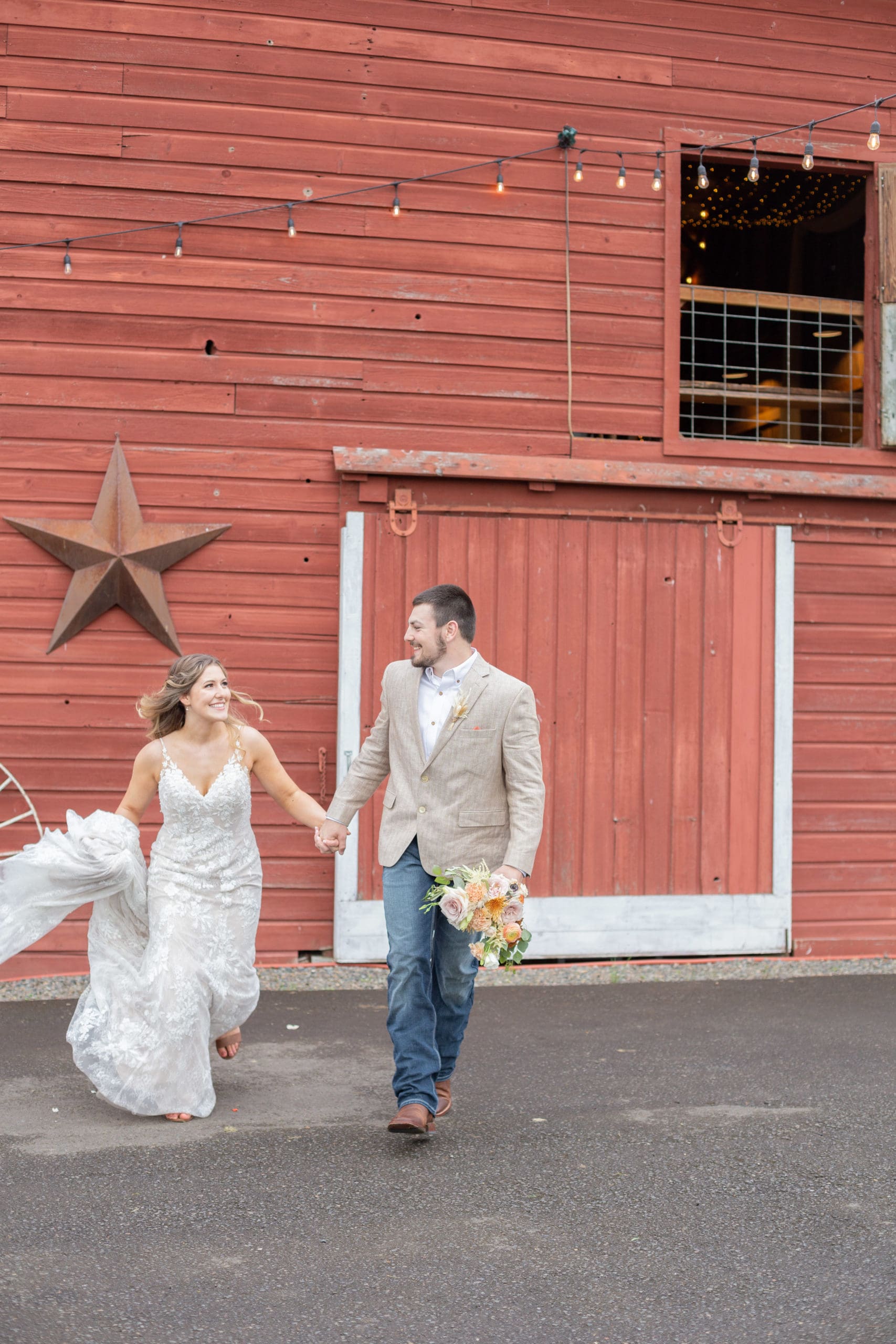 oregon barn wedding