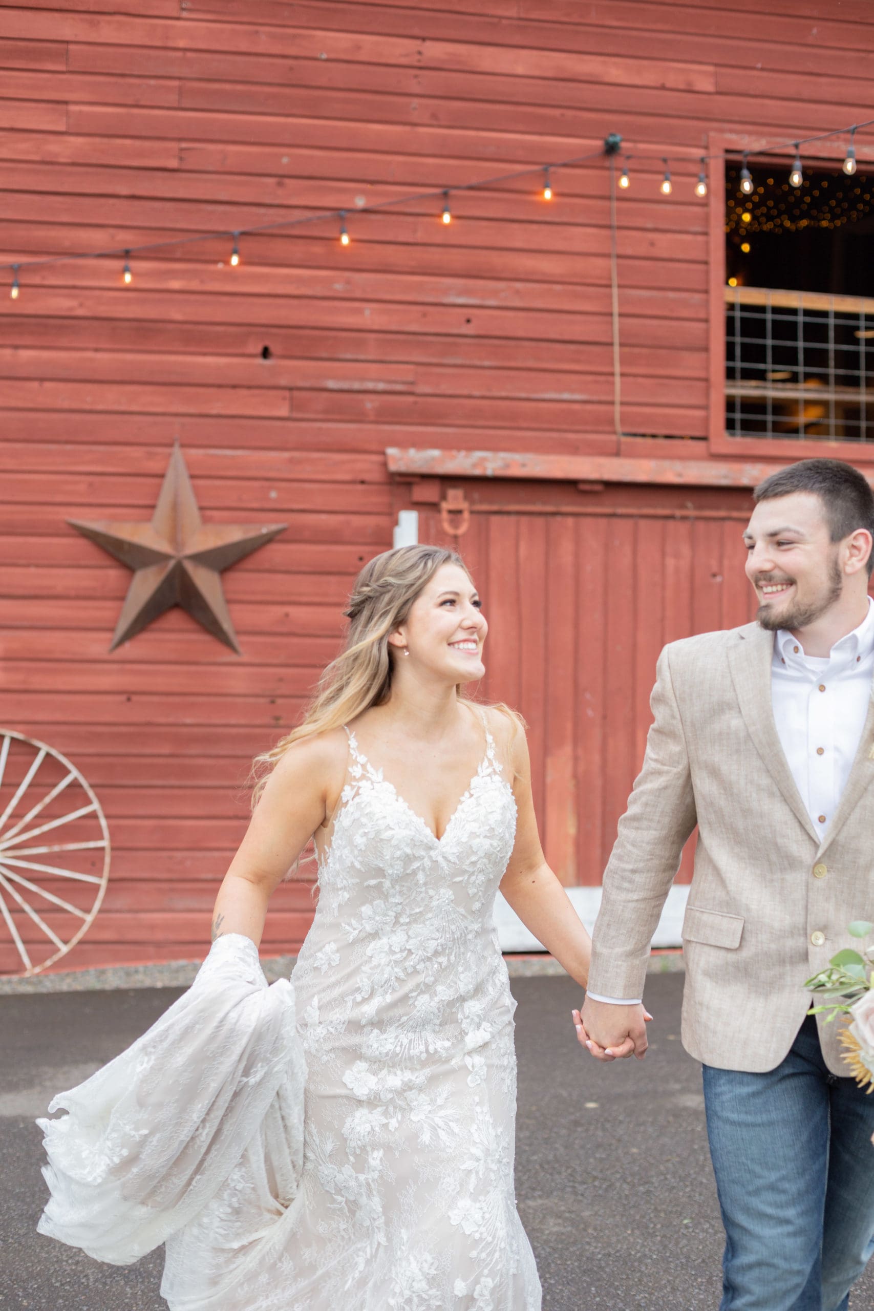 oregon barn wedding
