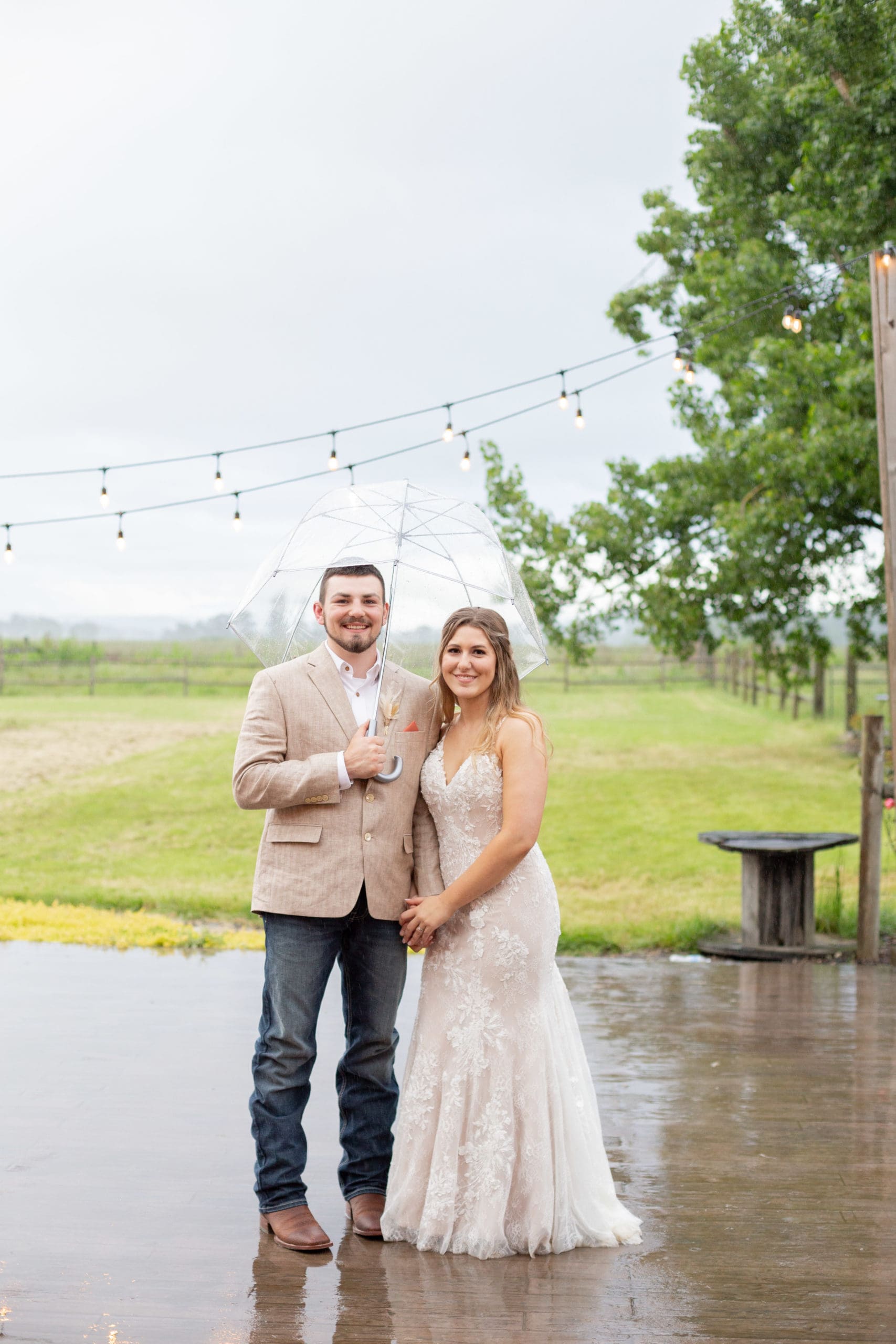 oregon barn wedding