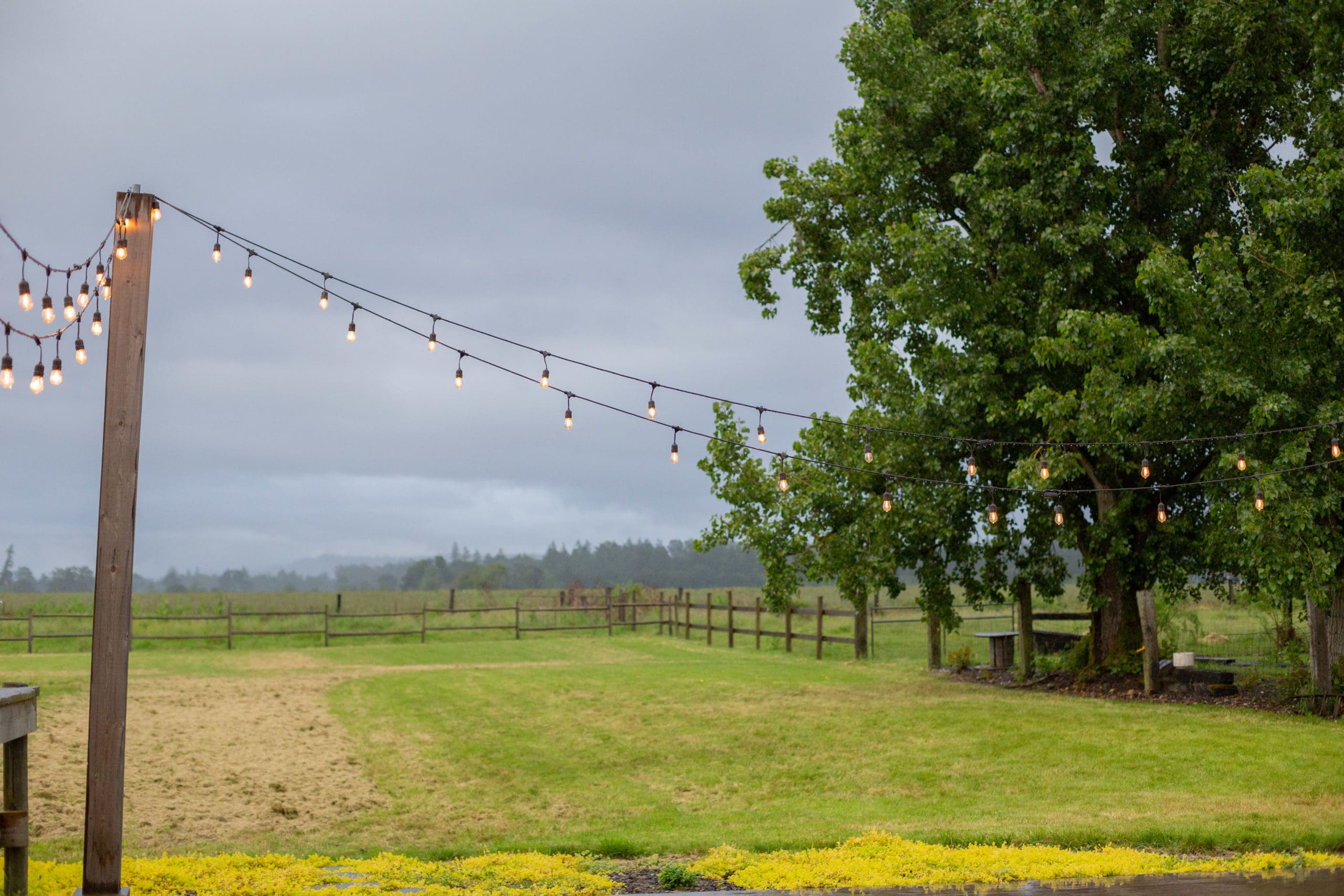 oregon barn wedding