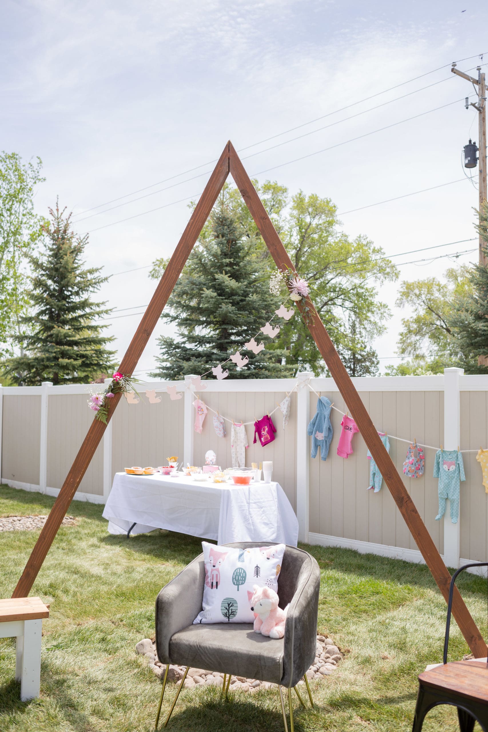 triangle pink fox arch