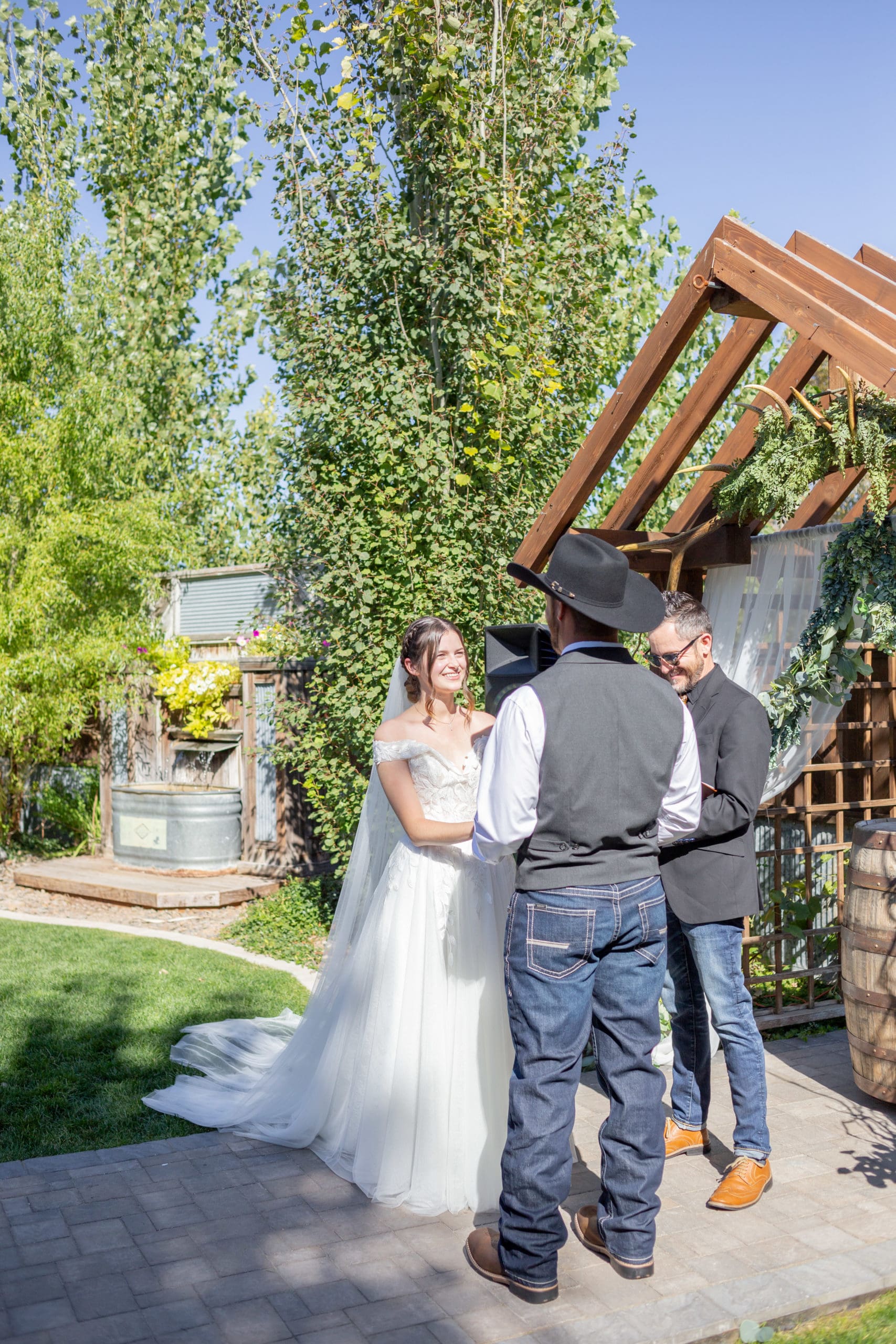 outdoor wedding ceremony