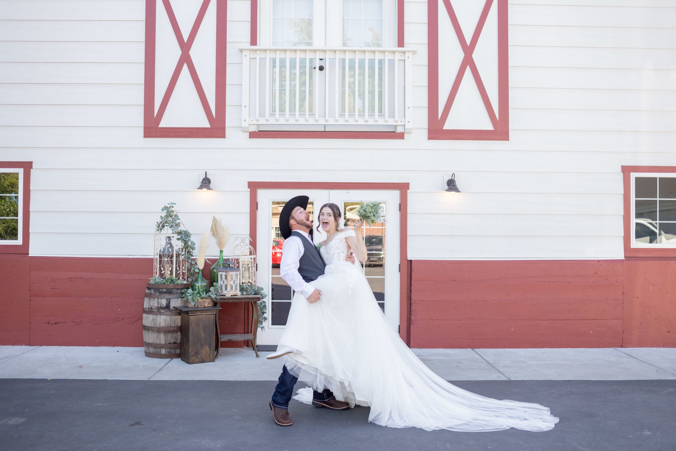 idaho falls barn wedding