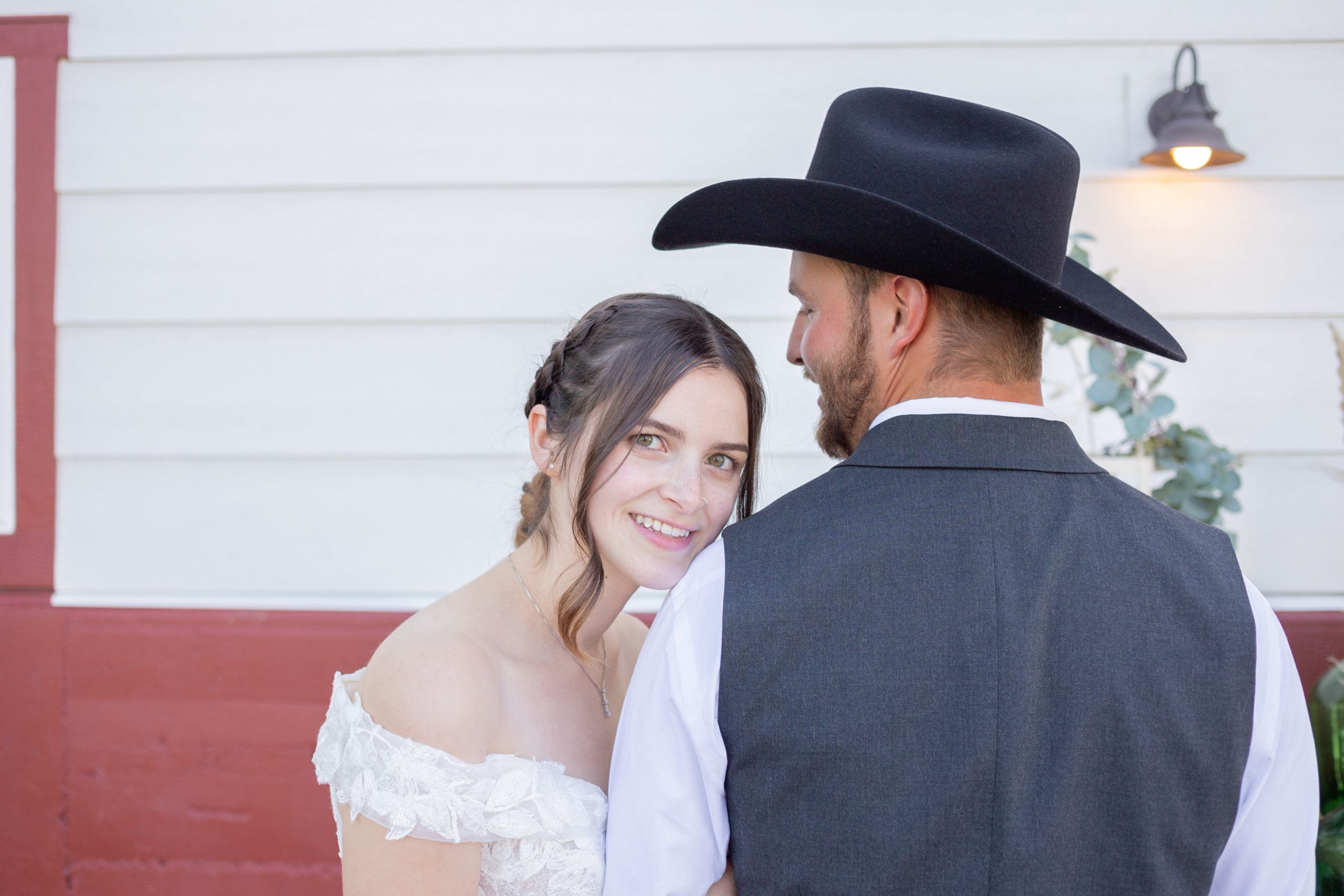 idaho falls barn wedding