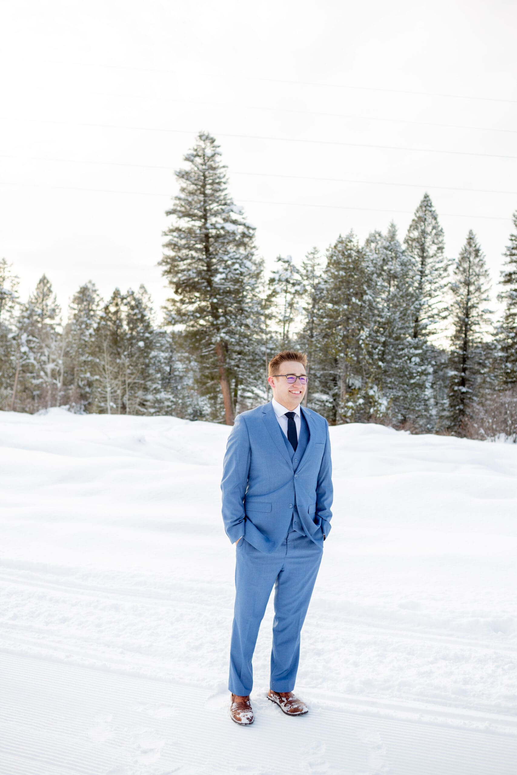 groom-in-mountains