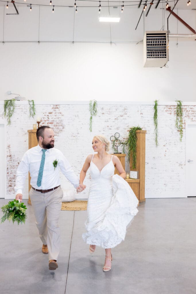 candid-elopement-photographer