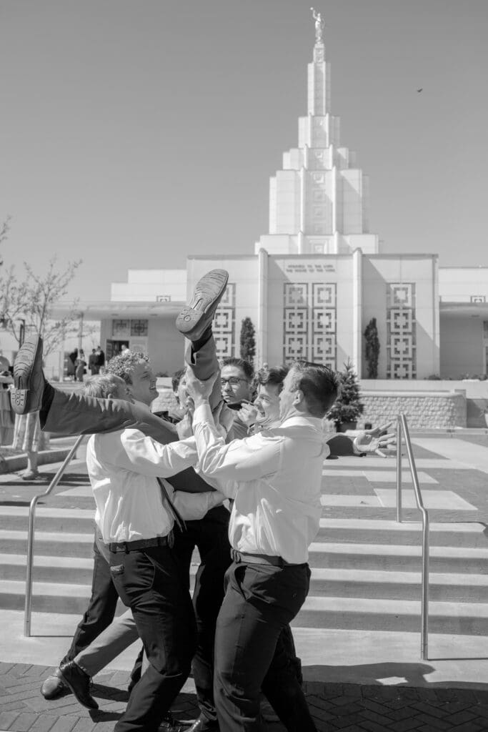 groomsmen