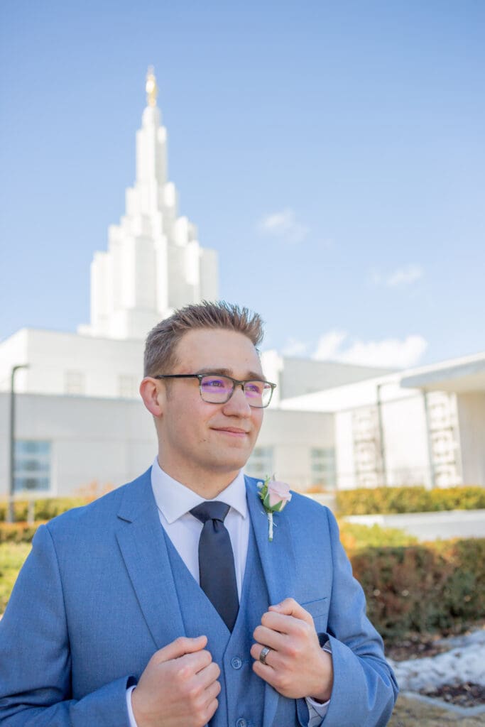 groom-at-idaho-falls-temple