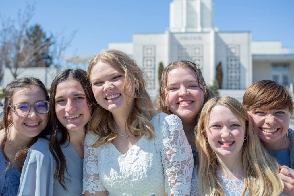 bridesmaids-at-temple-wedding