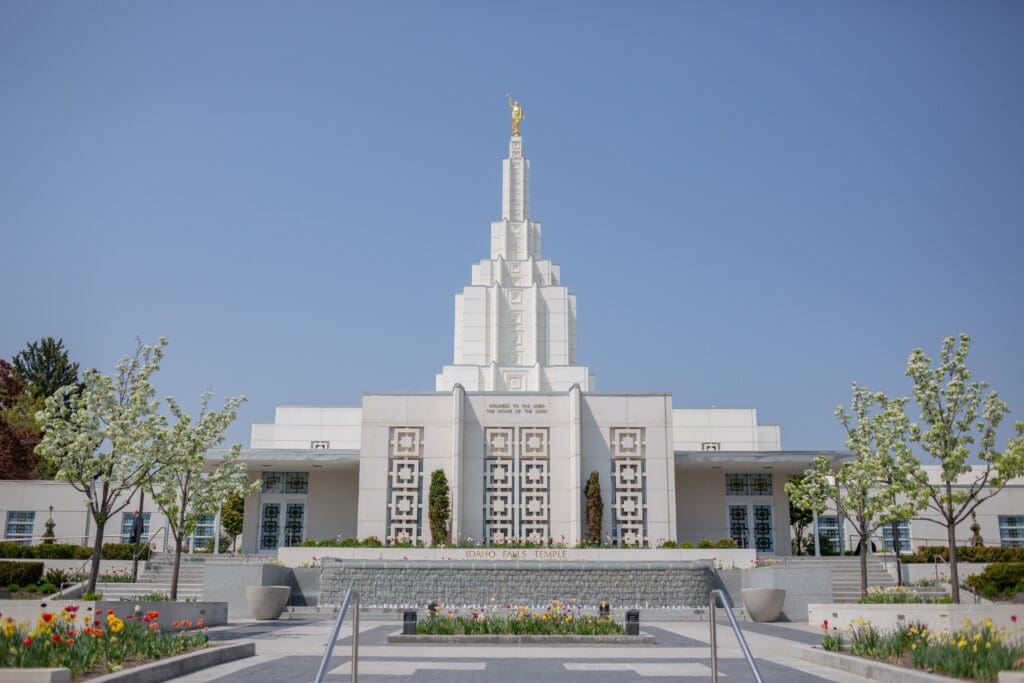 idaho-falls-temple-wedding