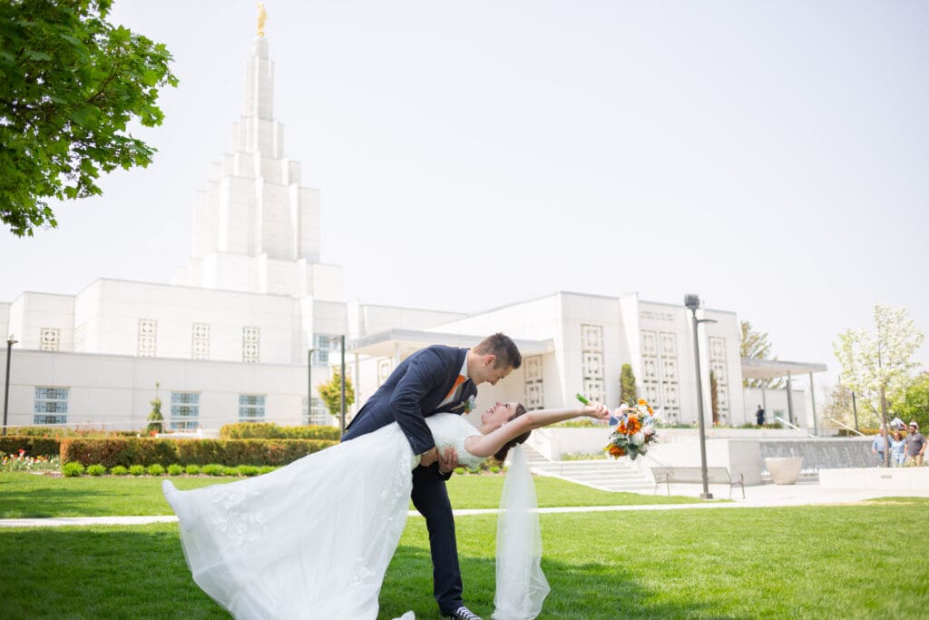 idaho-falls-temple-wedding-photographer