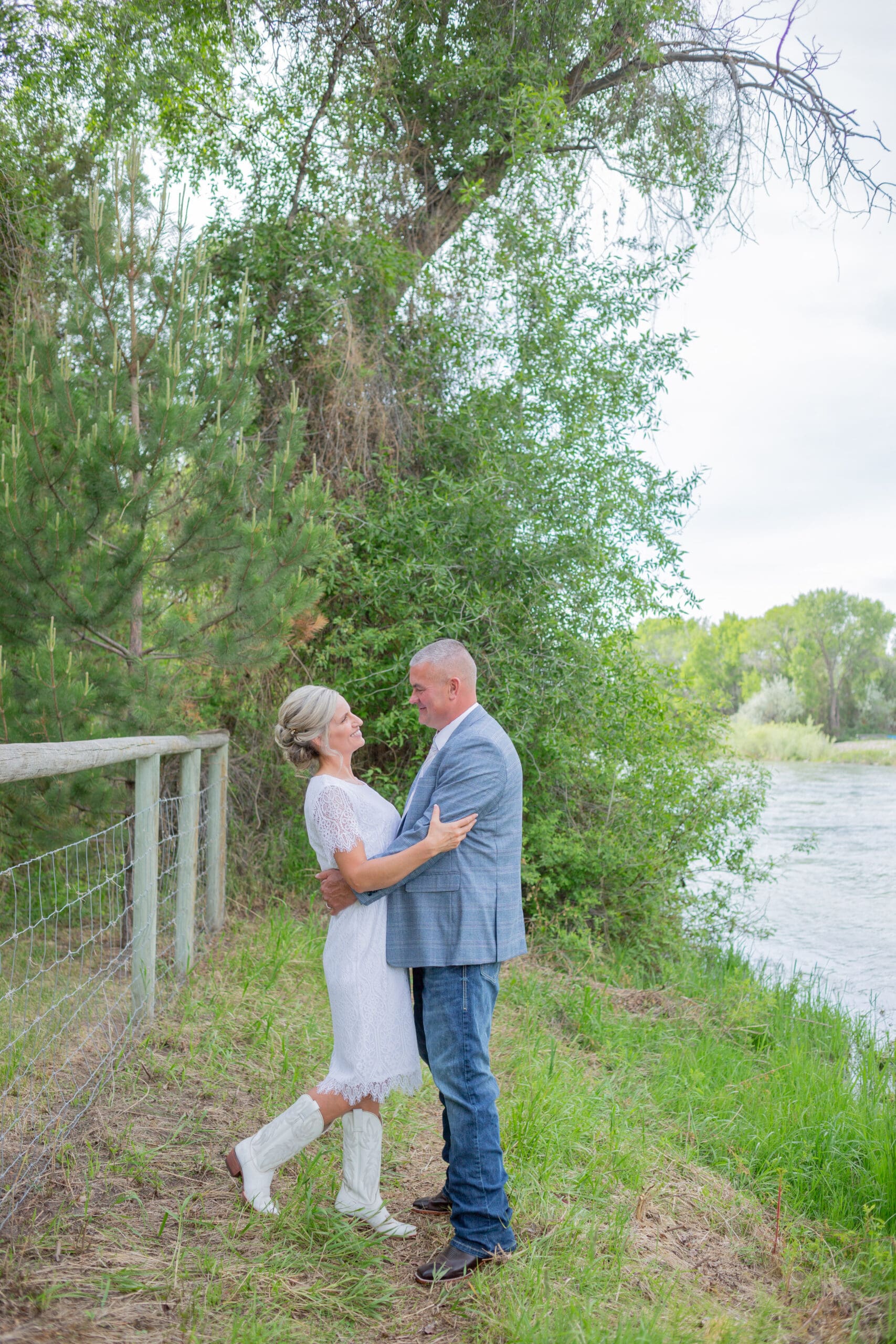 backyard-idaho-country-wedding