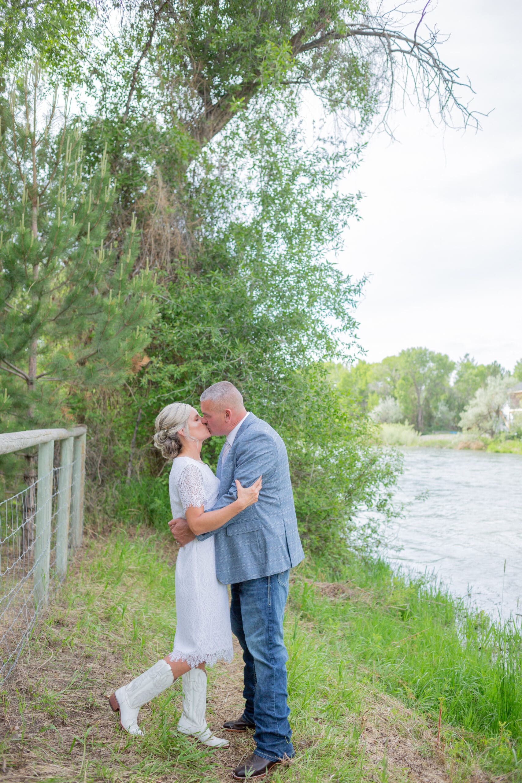 backyard-idaho-country-wedding