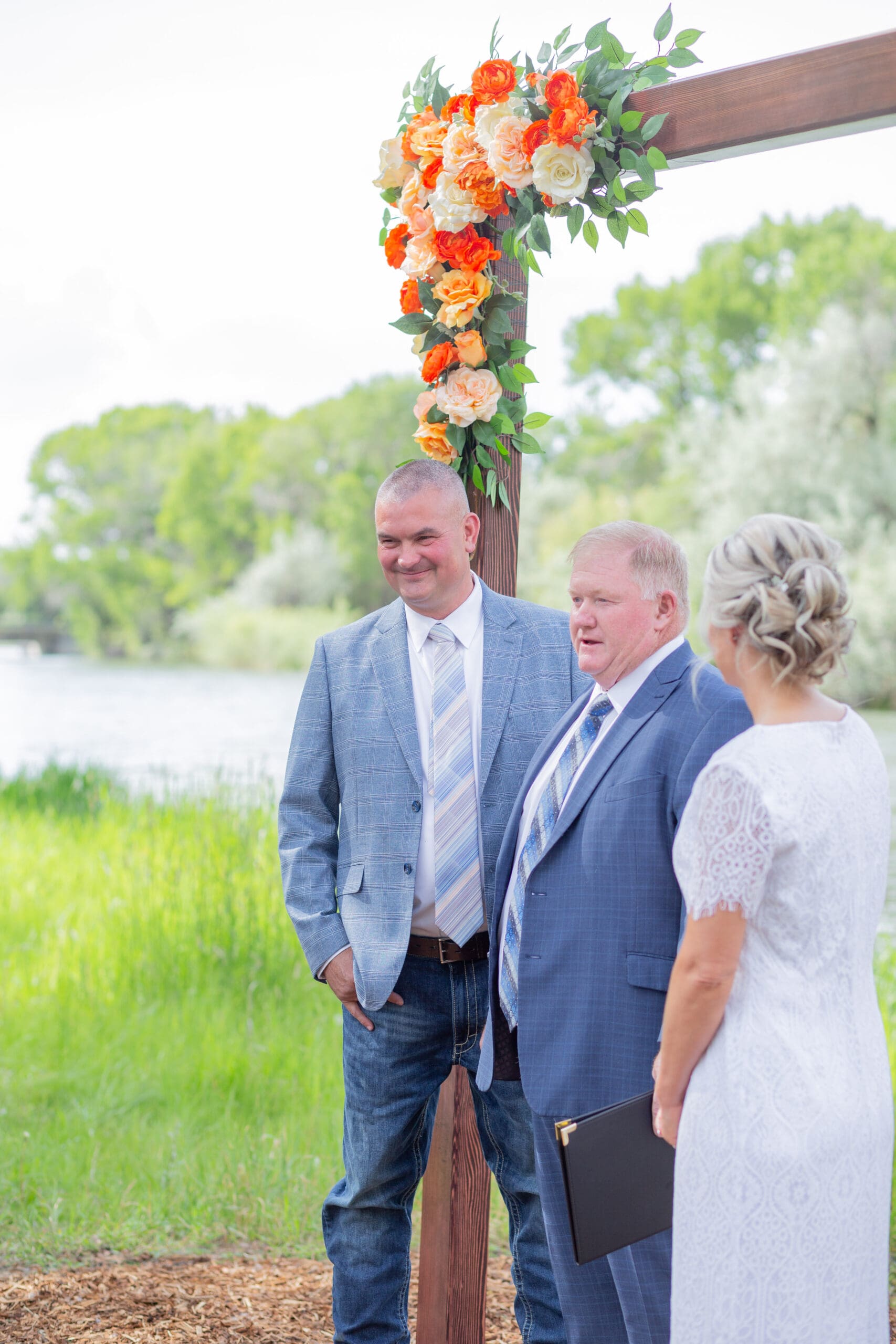 backyard-idaho-country-wedding