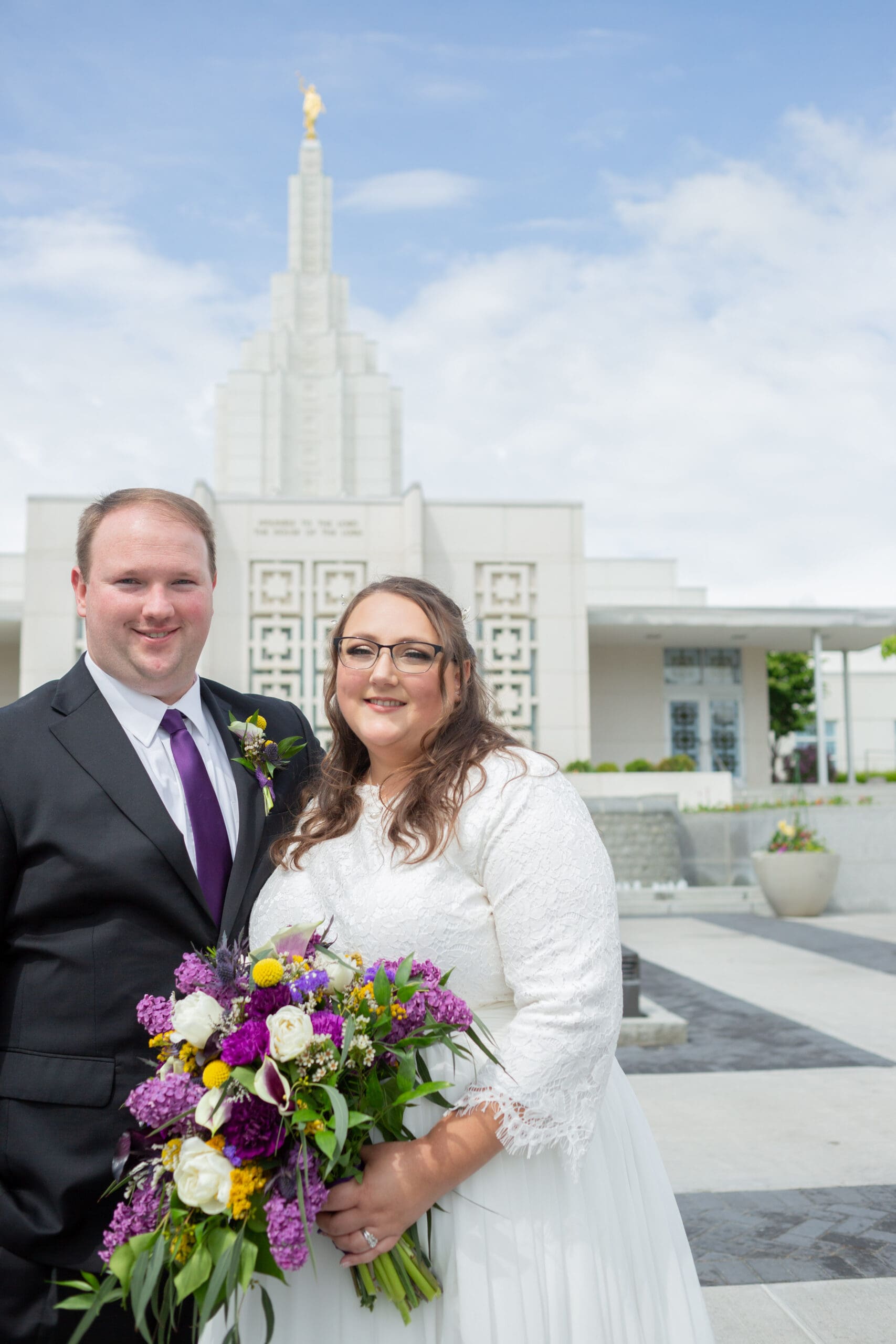 idaho-summer-temple-wedding