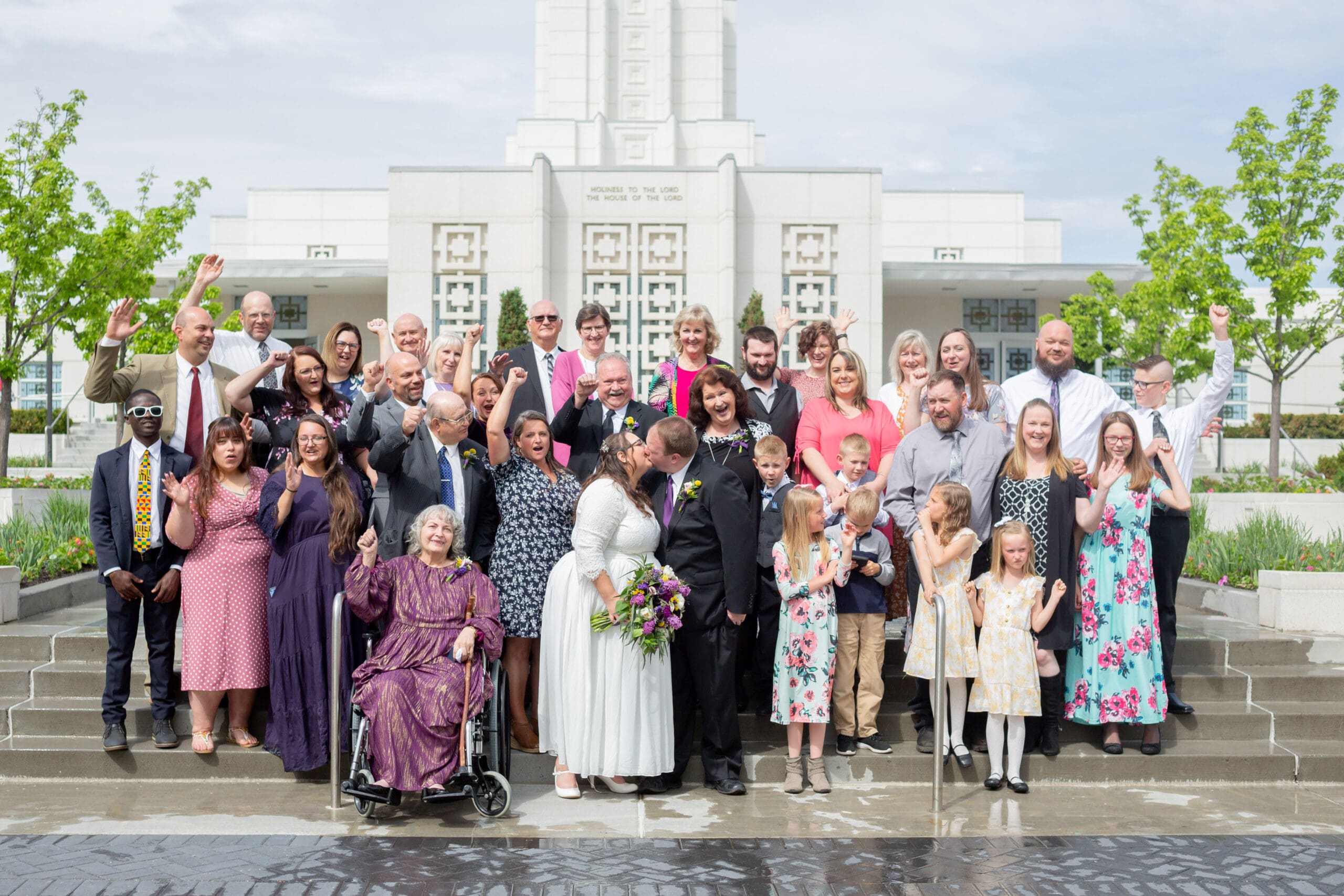 idaho-summer-temple-wedding