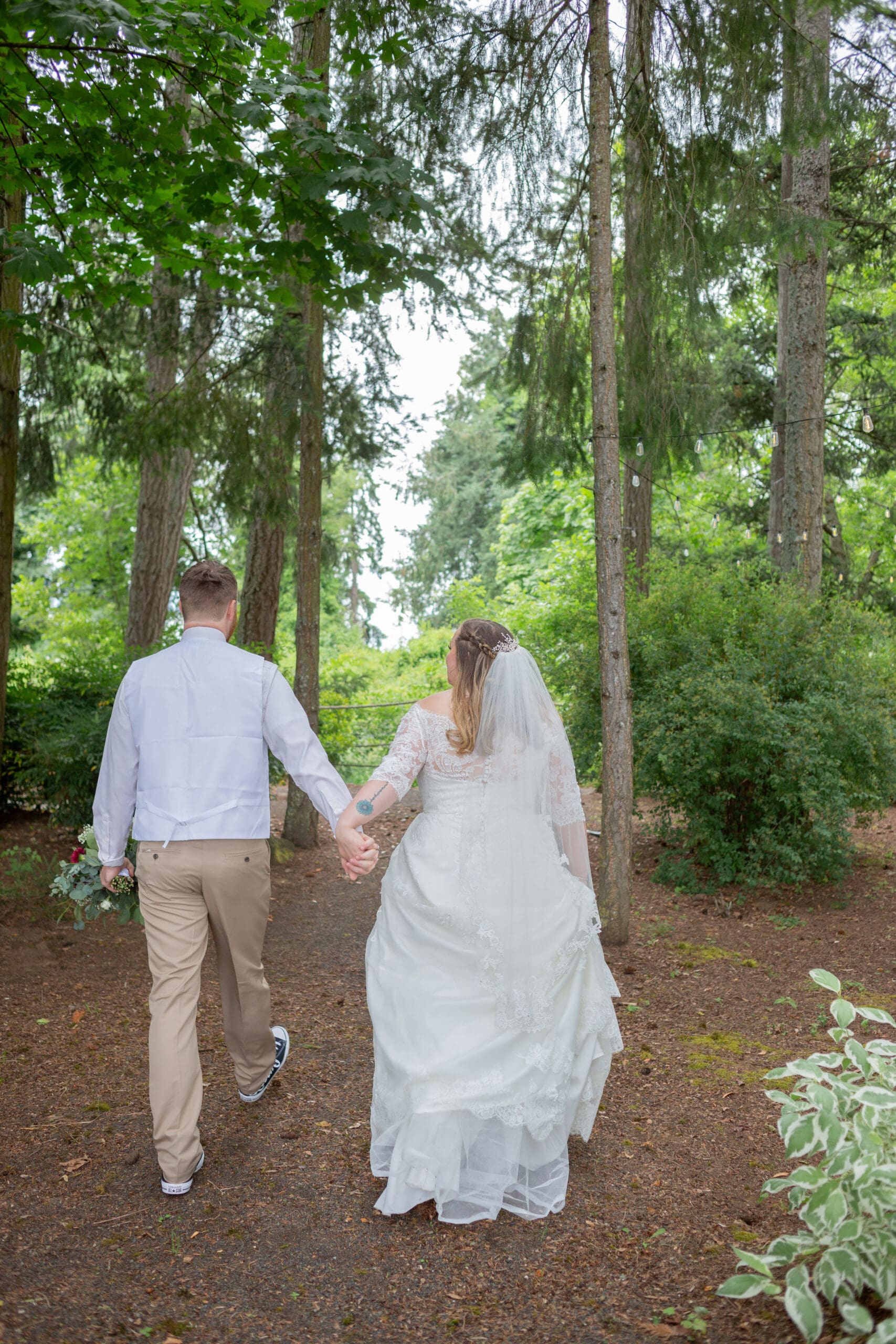 rustic-outdoor-oregon-wedding