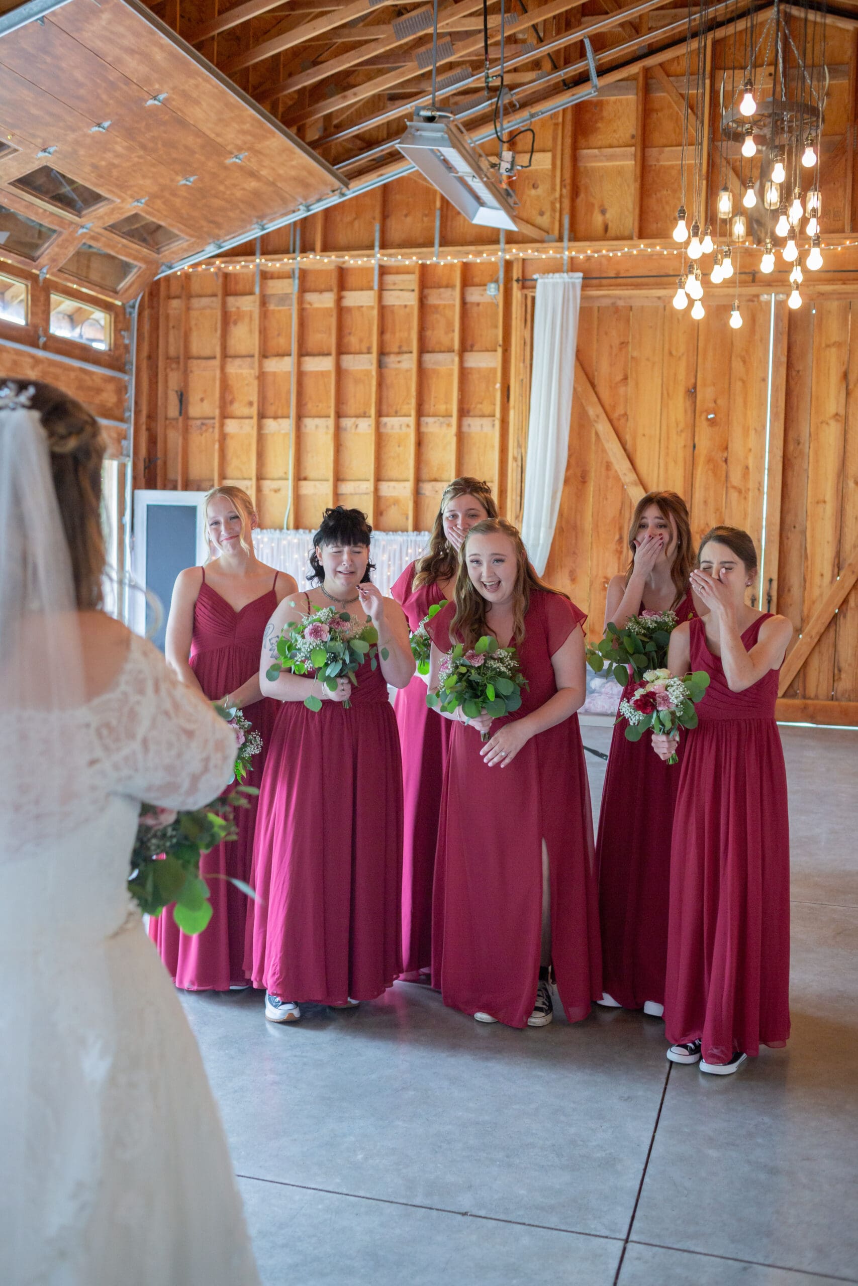 bridesmaids-first-look