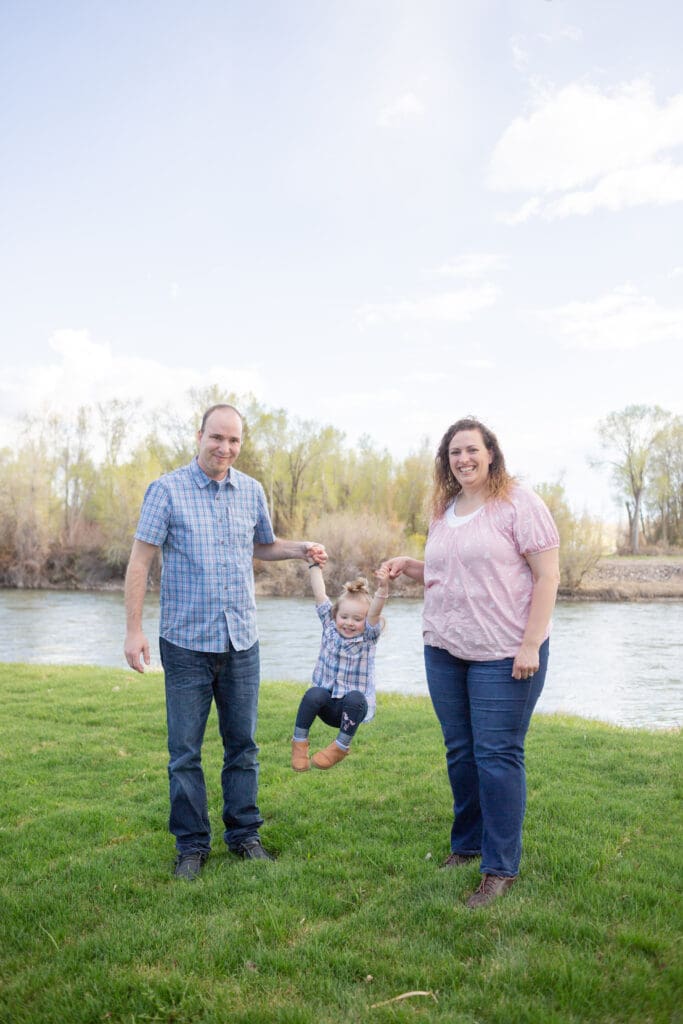 spring-meadow-mini-session-photographer