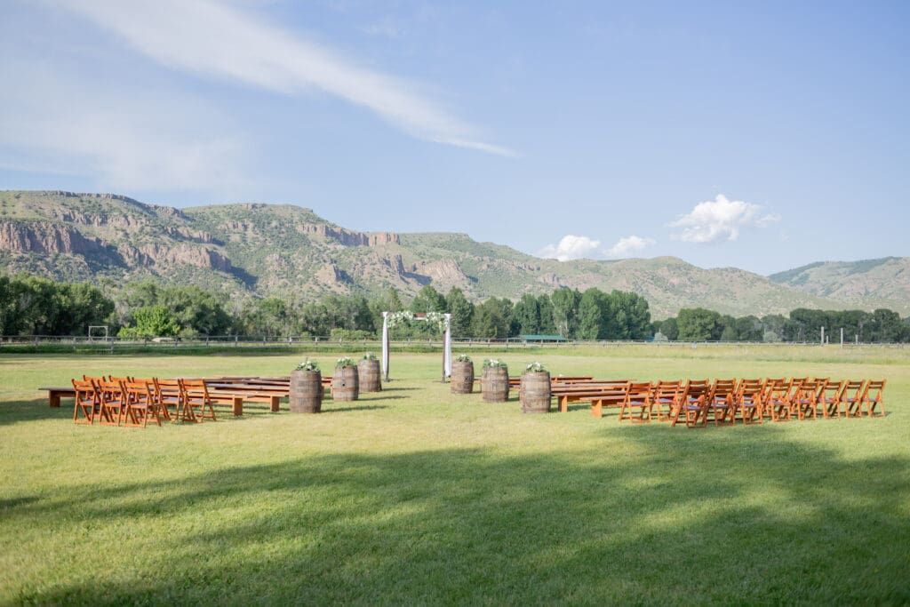 outdoor-boho-wedding-coordinator