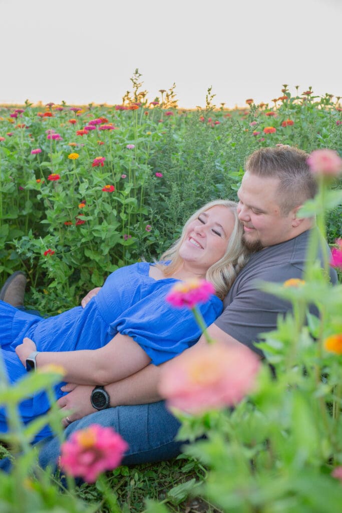 idaho-wildflower-maternity-session