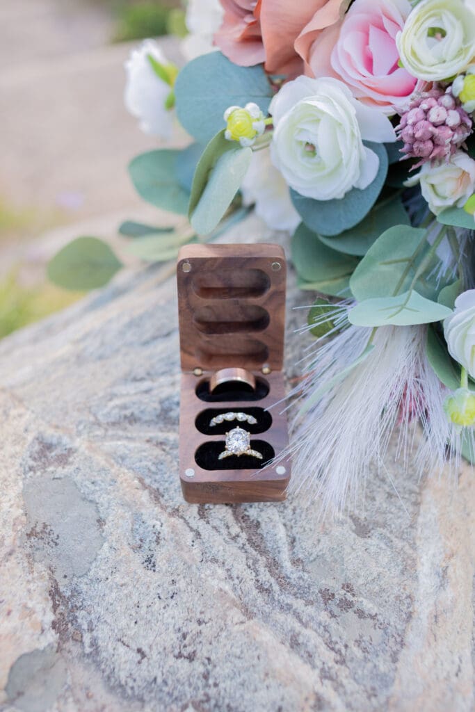 PNW Elopement Photographer captures wedding rings in ring box