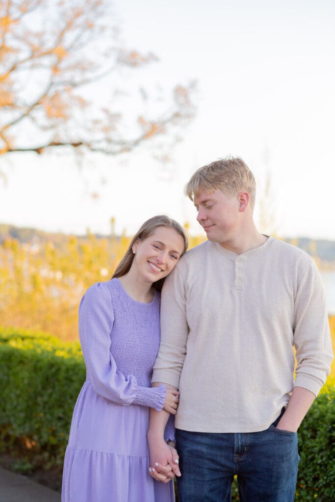 spring-couples-photographer-in-seattle