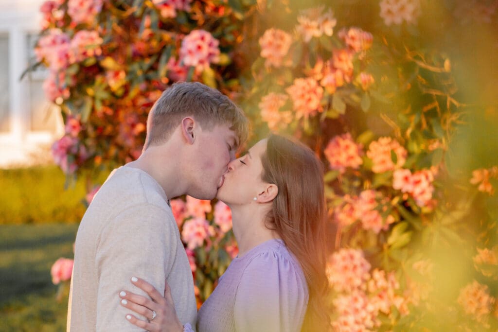 spring-engagement-session-in-seattle-washington