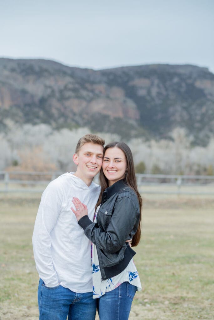 snake-river-meadow-engagement-session