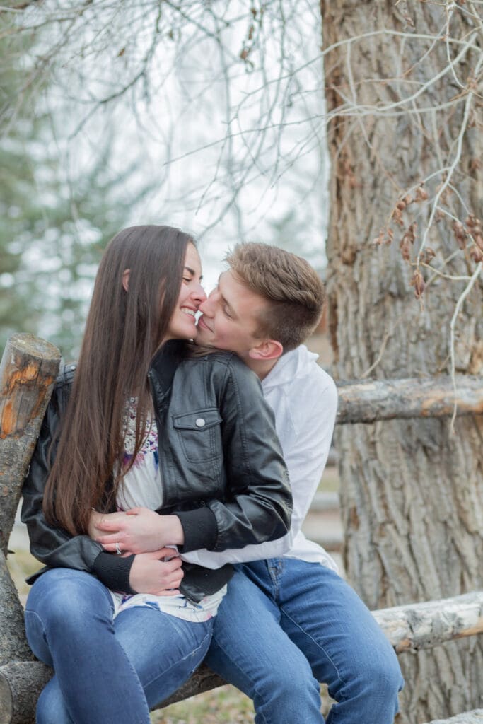 snake-river-meadow-engagement-session
