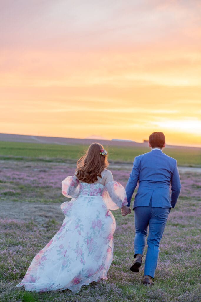 romantic-wildflower-sunset-elopement