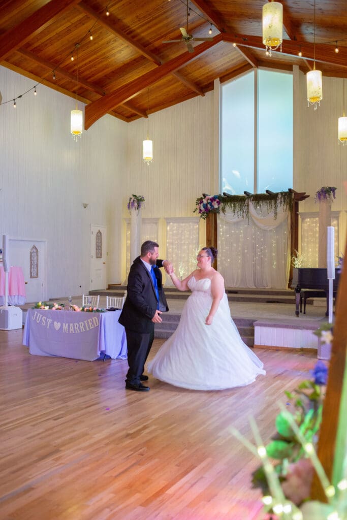 bride-and-groom-first-dance-at-idaho-falls-wedding-venue