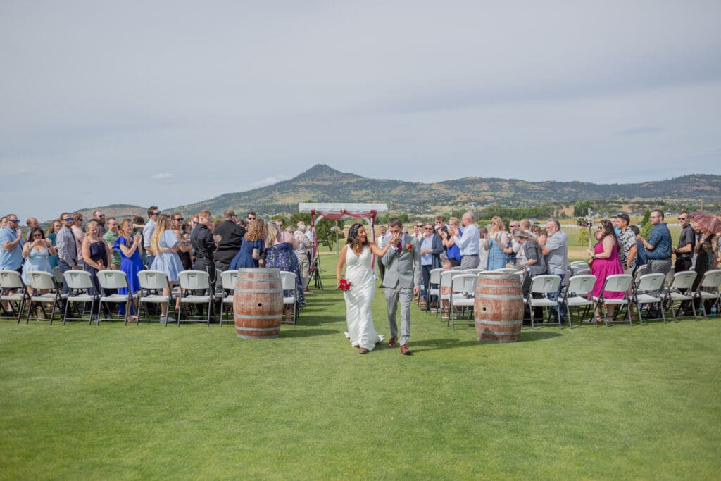 golf-course-outdoor-oregon-wedding
