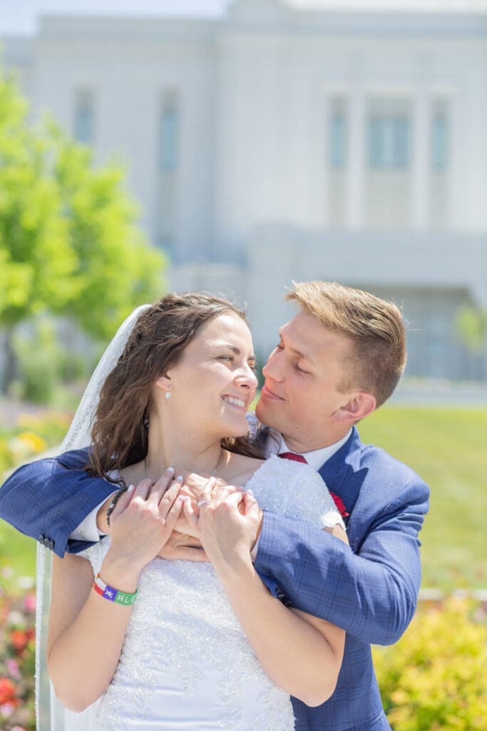 classy-pocatello-temple-wedding
