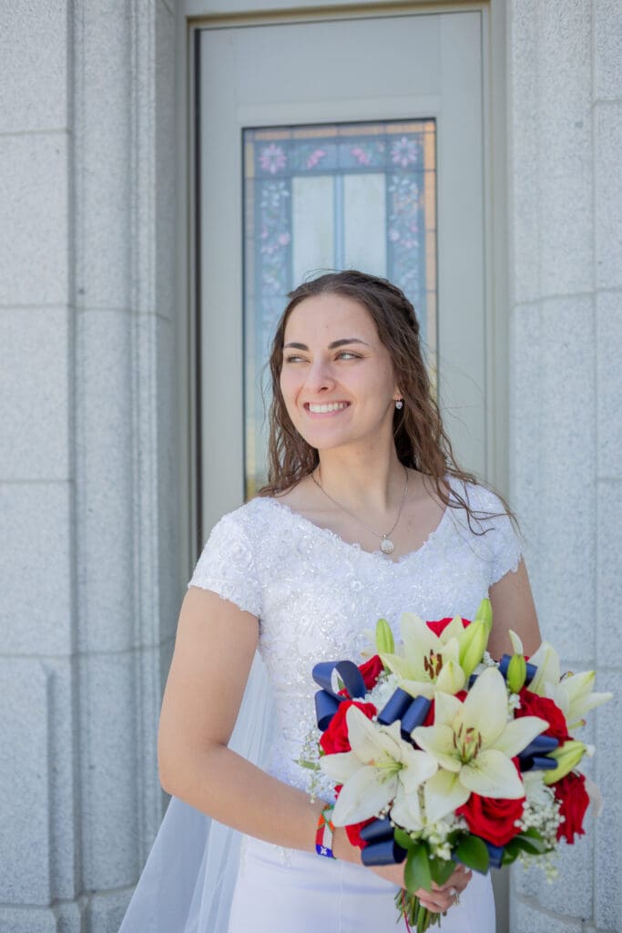 classy-pocatello-temple-wedding